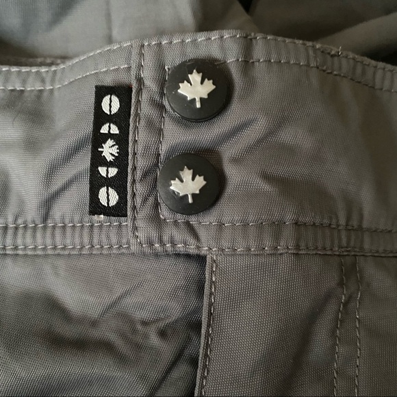 Westbeach Basecamp Series snow pants - Picture 7 of 16